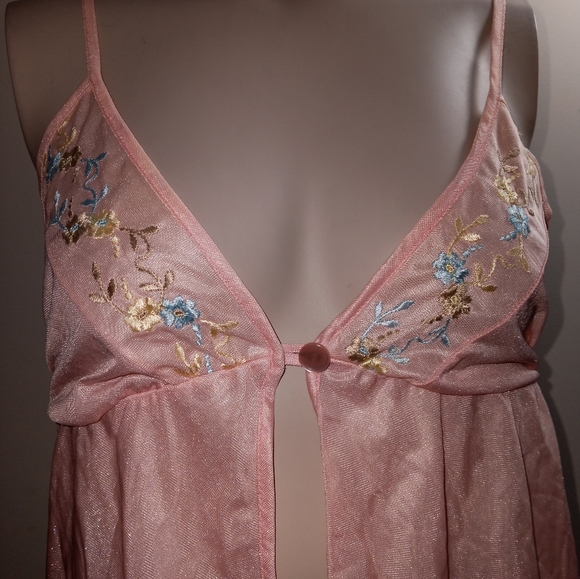 Vintage pink satin lingerie slip with blue embroidered flowers size medium - Picture 5 of 5